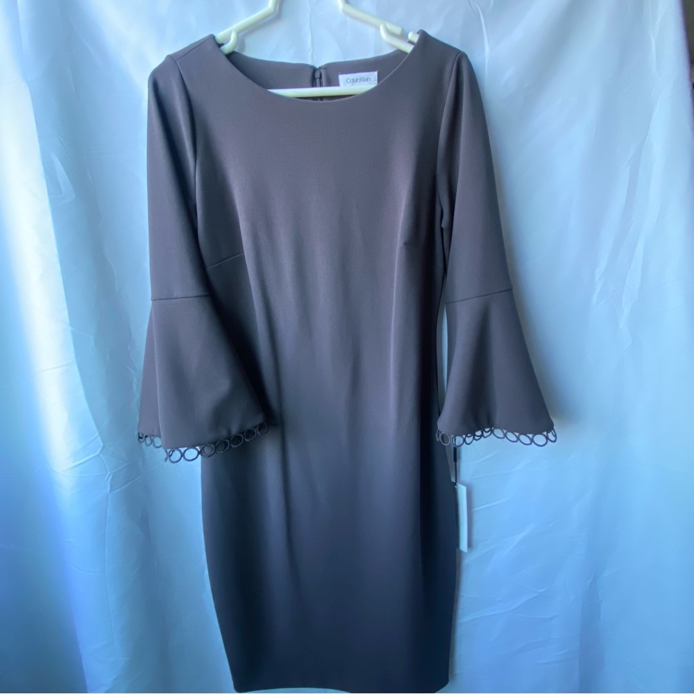 NWT CALVIN KLEIN Exquisite Serene Charcoal Bell Sleeves Sheath Dress Size 10 D03
